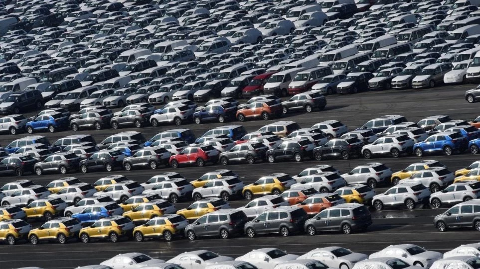 EE: Η Ευρώπη θα ανταποδώσει εάν οι ΗΠΑ επιβάλλουν επιπρόσθετους δασμούς στην ευρωπαϊκή αυτοκινητοβιομηχανία